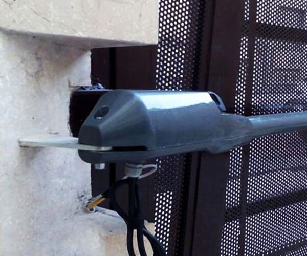 راهنمای انتخاب درب اتوماتیک با جک هیدرولیکی درب پارکینگ