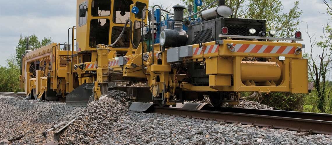 ماشین ‌آلات تعمیر و نگهداری خطوط راه‌ آهن و انواع آن